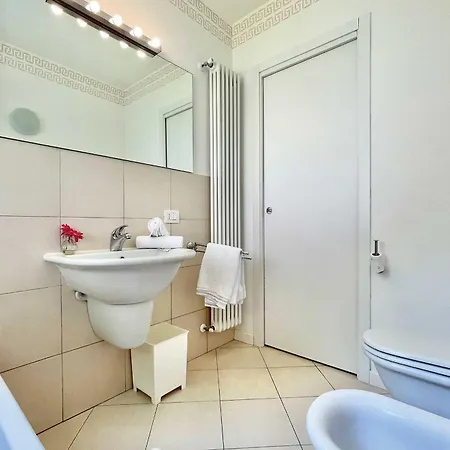 Apartament Gaeta 'lake View'