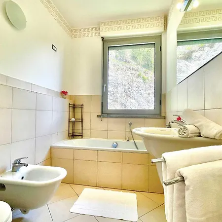 Apartament Gaeta 'lake View' San Siro (Lombardy)